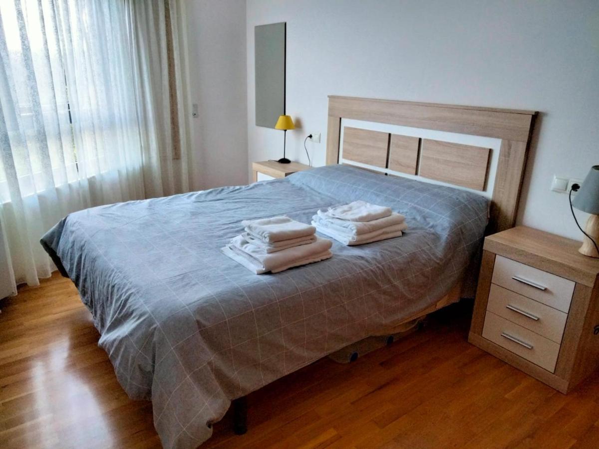 Piso Con Piscina En Sada Lägenhet Exteriör bild